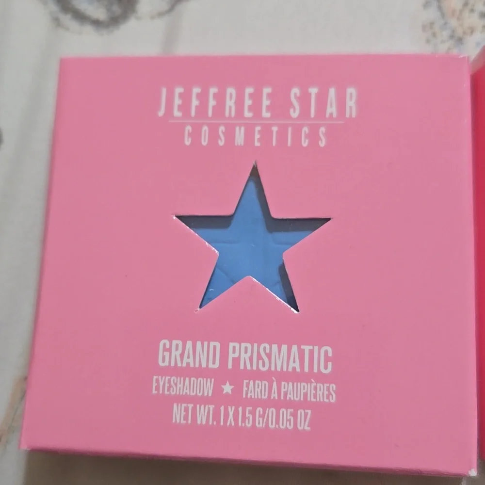 Jeffree Star Cosmetics Grand Prismatic Blue Eyeshadow and Scene Queen